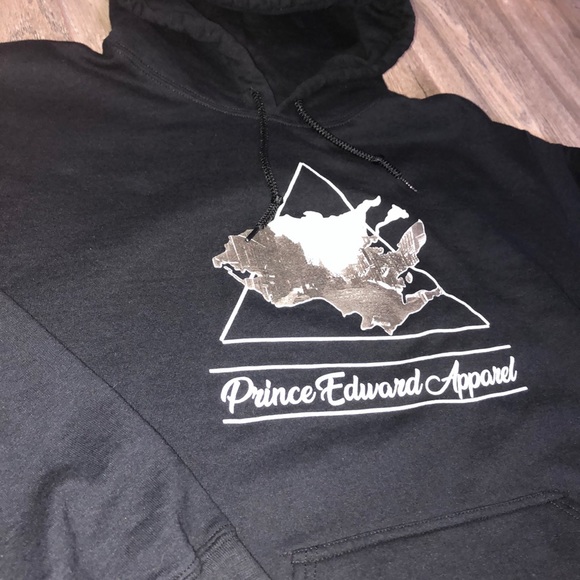 Prince Edward Apparel sweatshirt - Picture 3 of 3